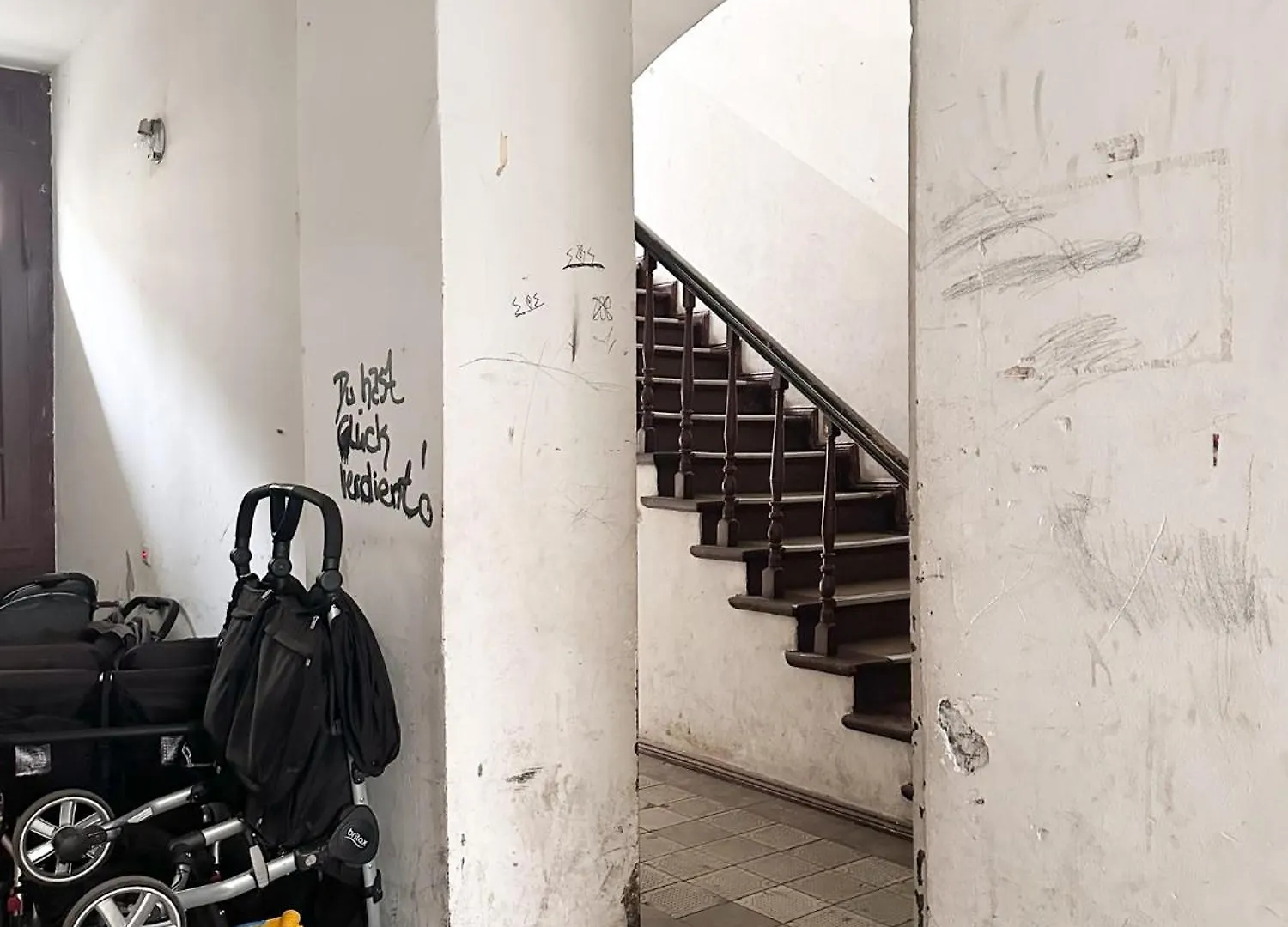 Nook Design-Apartments Mit Kueche, Duschbad, Neben U-Bahn Station Aber Ruhig Gelegen Berlín Alemania