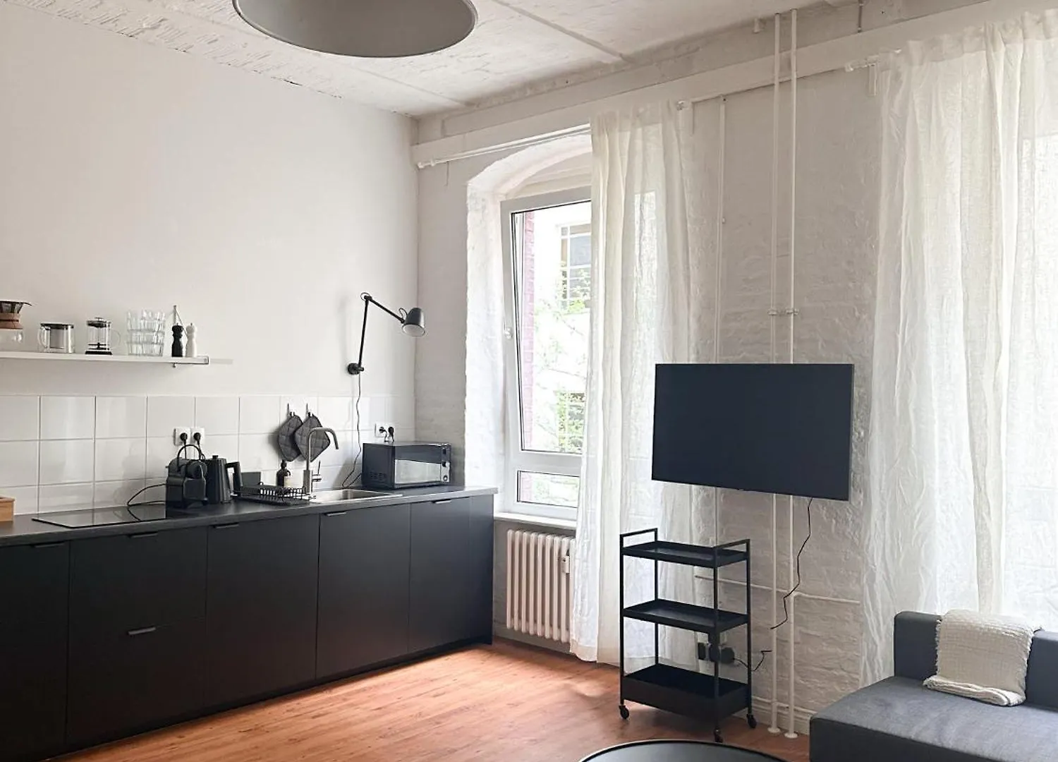 Nook Design-Apartments Mit Kueche, Duschbad, Neben U-Bahn Station Aber Ruhig Gelegen Berlín