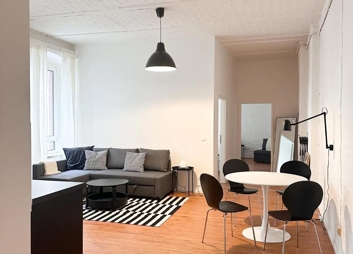 アパート Nook Design-Apartments Mit Kueche, Duschbad, Neben U-Bahn Station Aber Ruhig Gelegen ベルリン ドイツ