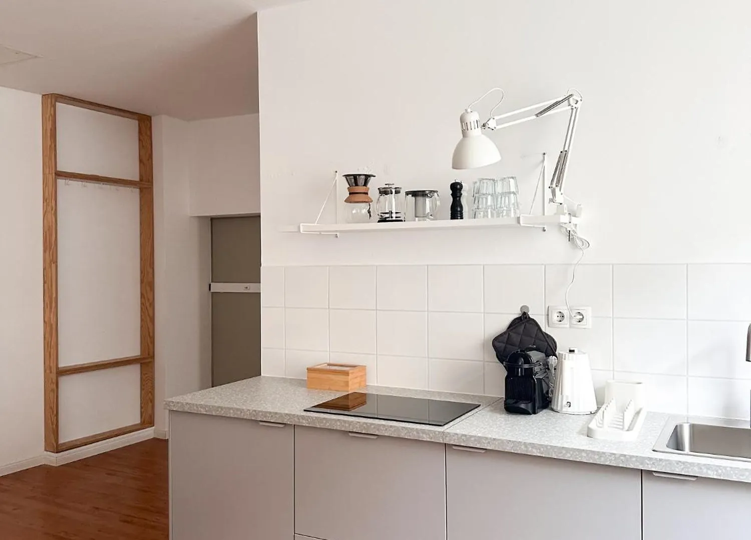 Nook Design-Apartments Mit Kueche, Duschbad, Neben U-Bahn Station Aber Ruhig Gelegen ベルリン 0*,