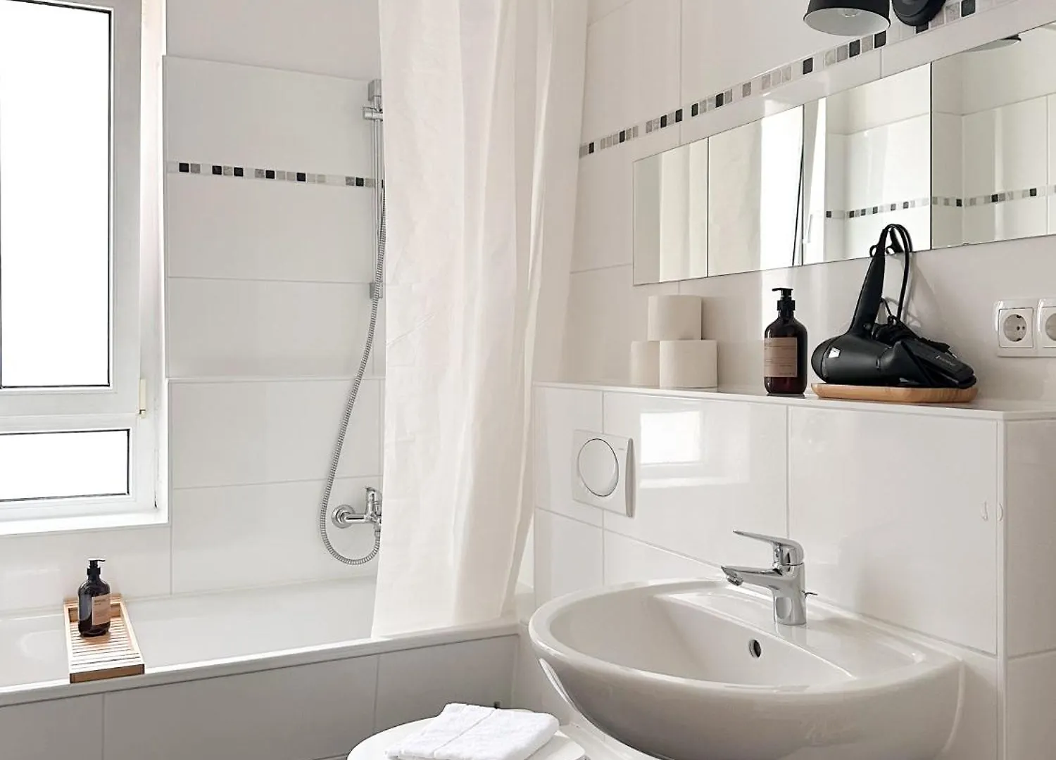 アパート Nook Design-Apartments Mit Kueche, Duschbad, Neben U-Bahn Station Aber Ruhig Gelegen ベルリン ドイツ